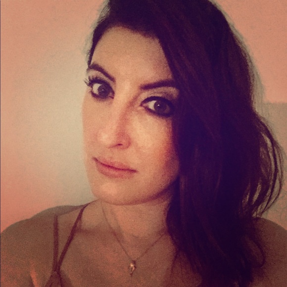 Meet your Posher, Tara - Picture 1 of 1